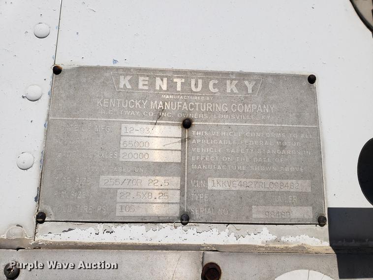 image for item DF2474 1994 Kentucky toy hauler trailer