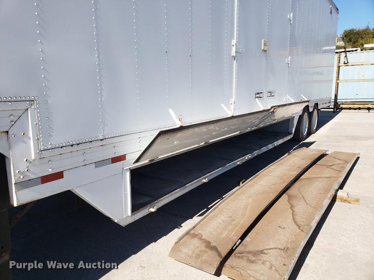 image for item DF2474 1994 Kentucky toy hauler trailer