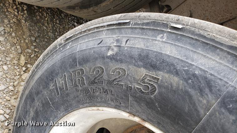 image for item DF3497 1995 Trailmobile dry van trailer