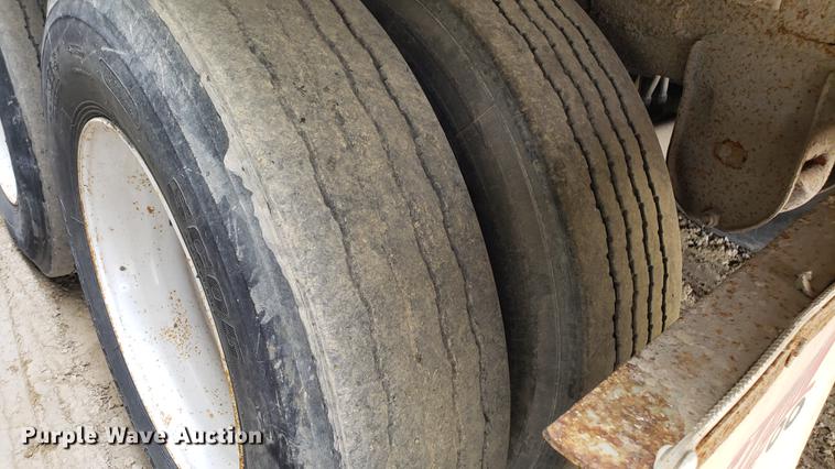 image for item DF3497 1995 Trailmobile dry van trailer