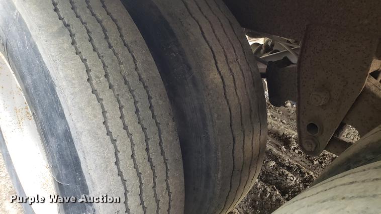 image for item DF3497 1995 Trailmobile dry van trailer