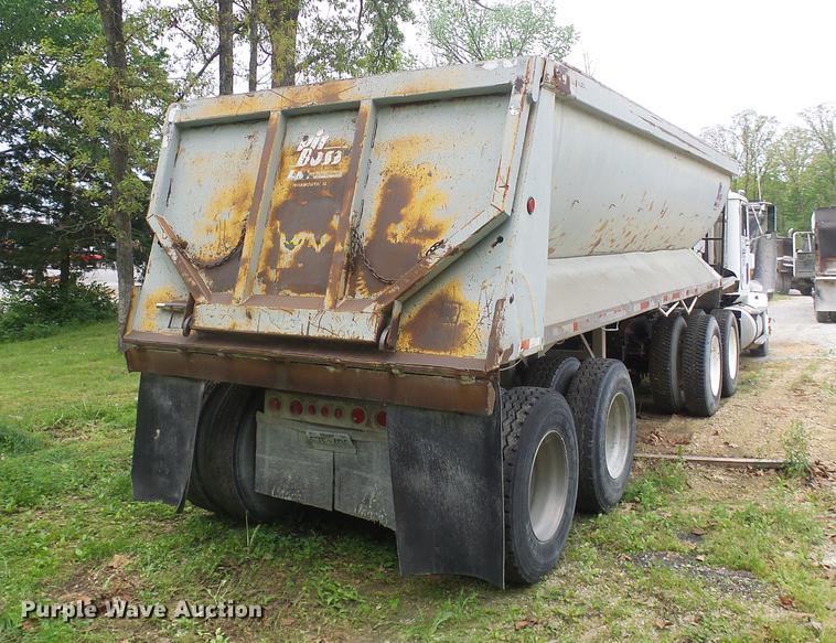 image for item DF7235 2001 L&M TA230F96AR end dump trailer