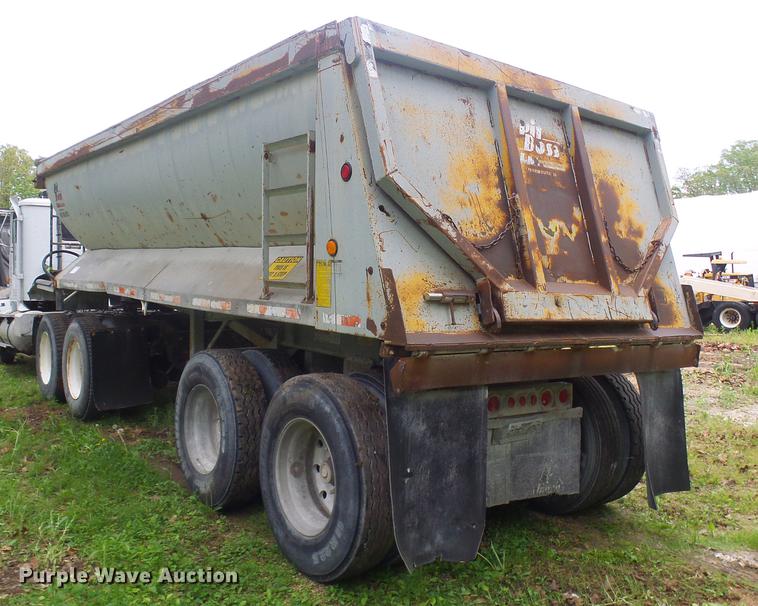 image for item DF7235 2001 L&M TA230F96AR end dump trailer