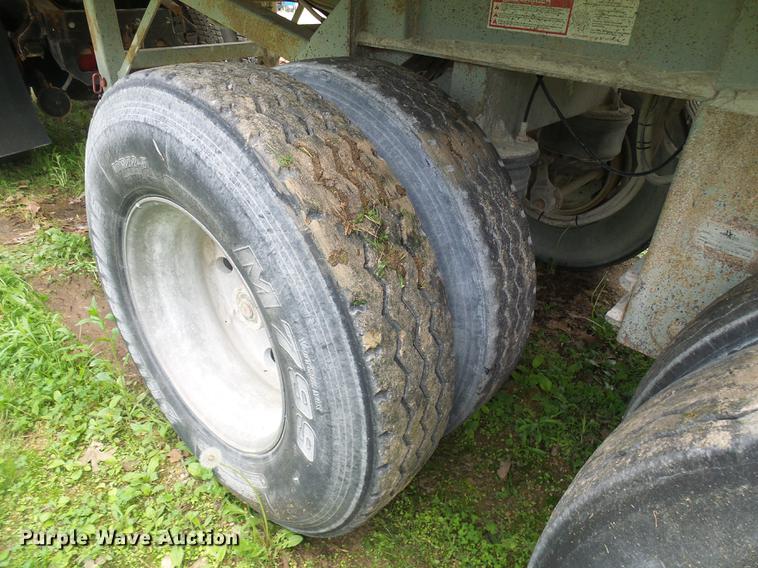 image for item DF7235 2001 L&M TA230F96AR end dump trailer