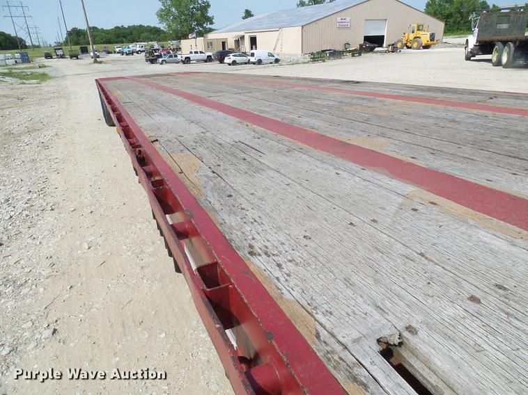 image for item DF7329 1992 Dorsey drop deck trailer