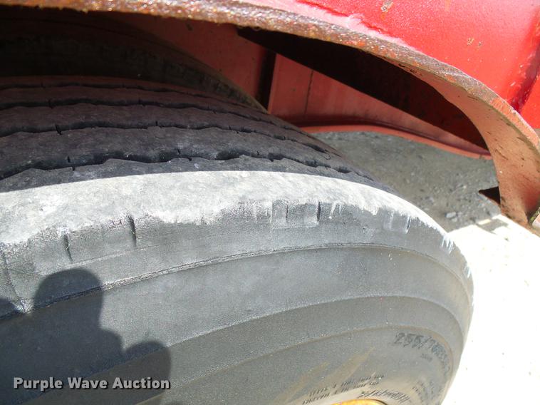 image for item DF7329 1992 Dorsey drop deck trailer