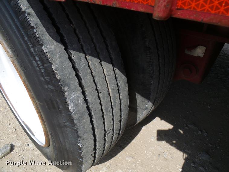 image for item DF7329 1992 Dorsey drop deck trailer