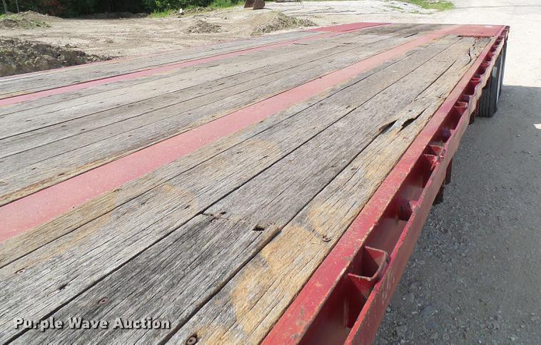 image for item DF7329 1992 Dorsey drop deck trailer