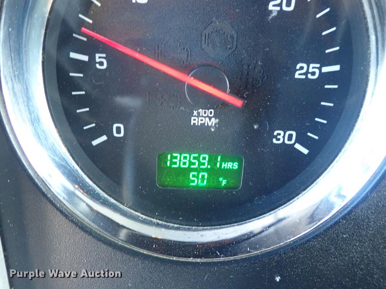 image for item DF8750 2013 Kenworth T660 semi truck