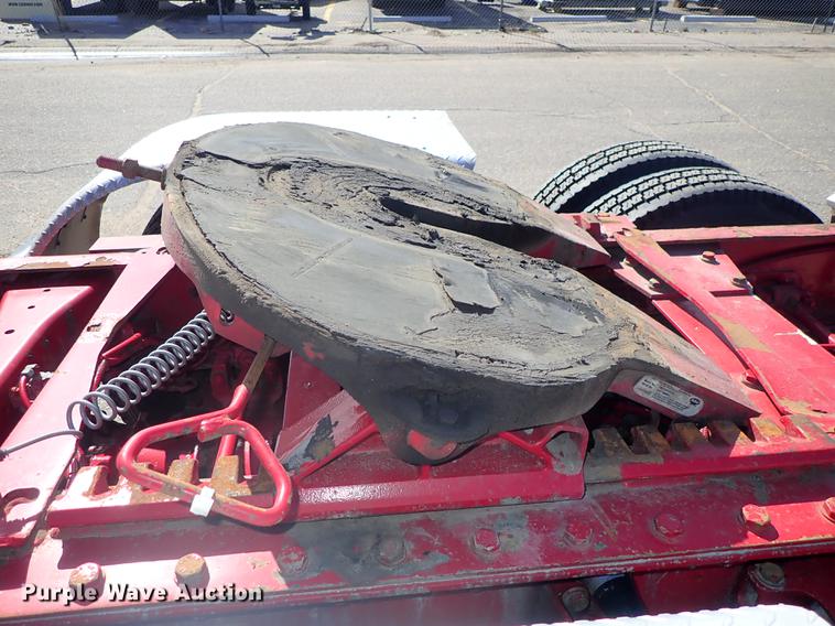 image for item DF8750 2013 Kenworth T660 semi truck