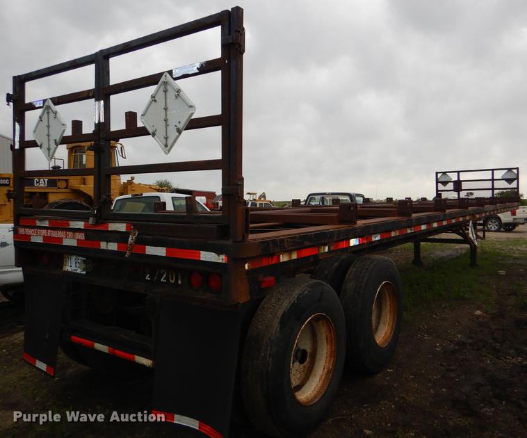 image for item DG1086 1972 Lufkin pipe trailer