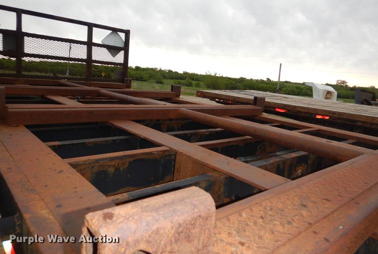 image for item DG1086 1972 Lufkin pipe trailer