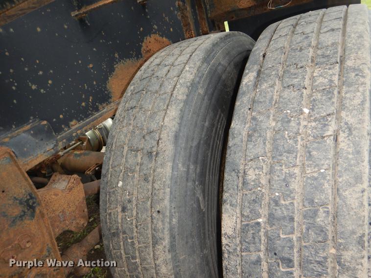 image for item DG1086 1972 Lufkin pipe trailer