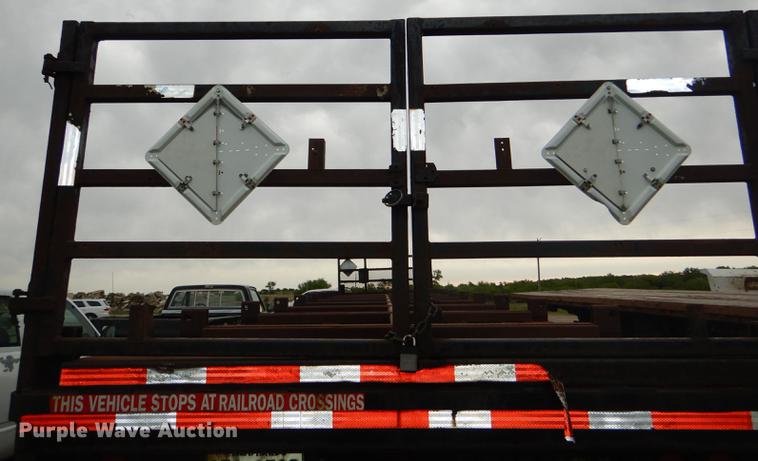 image for item DG1086 1972 Lufkin pipe trailer