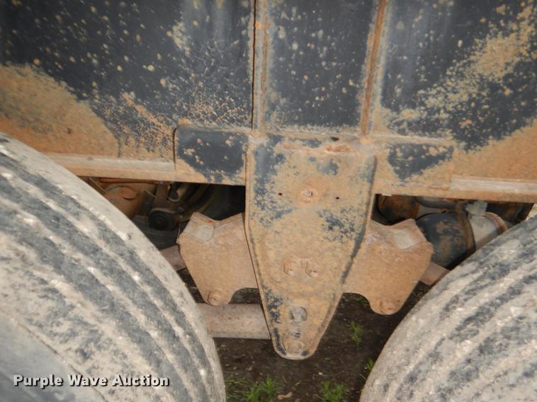 image for item DG1086 1972 Lufkin pipe trailer