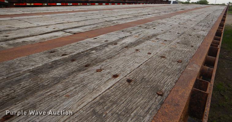 image for item DG1087 2000 Dorsey flatbed trailer