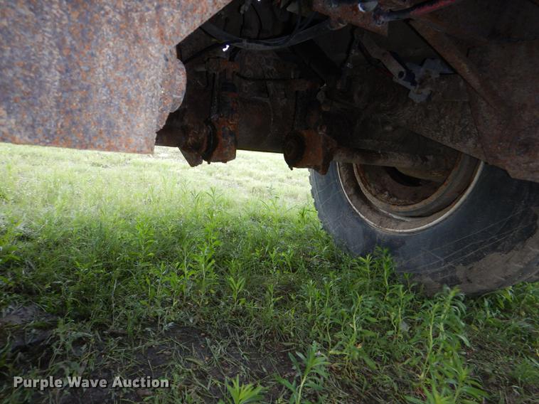 image for item DG1087 2000 Dorsey flatbed trailer