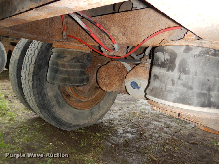 image for item DG1087 2000 Dorsey flatbed trailer