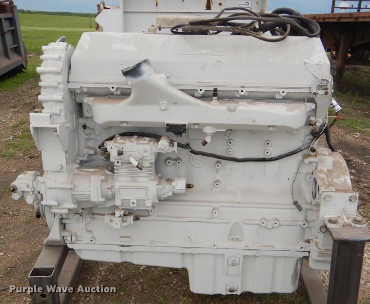image for item DG1090 1994 Detroit Diesel DDEC III Series 60  diesel engine
