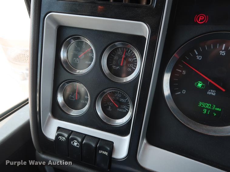 image for item DG4006 2011 Kenworth T800 semi truck