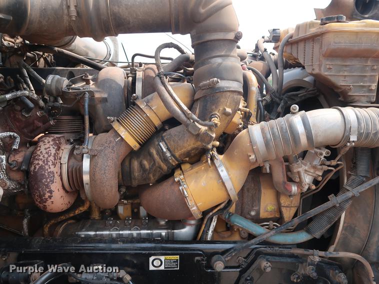 image for item DG4006 2011 Kenworth T800 semi truck