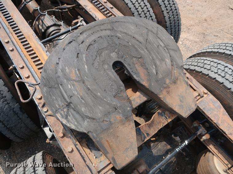 image for item DG4006 2011 Kenworth T800 semi truck