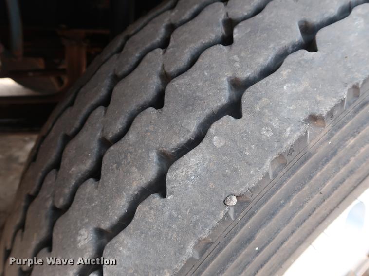 image for item DG4006 2011 Kenworth T800 semi truck