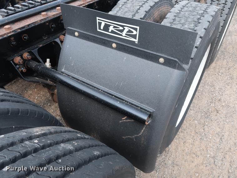 image for item DG4006 2011 Kenworth T800 semi truck