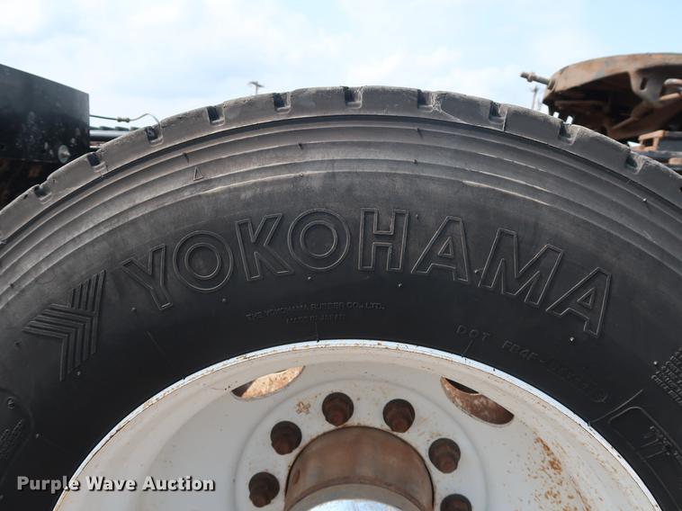 image for item DG4006 2011 Kenworth T800 semi truck