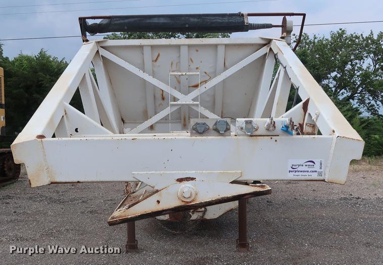 image for item DG4011 1988 CMC bottom dump trailer