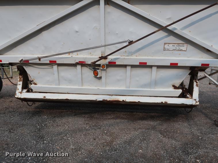 image for item DG4011 1988 CMC bottom dump trailer