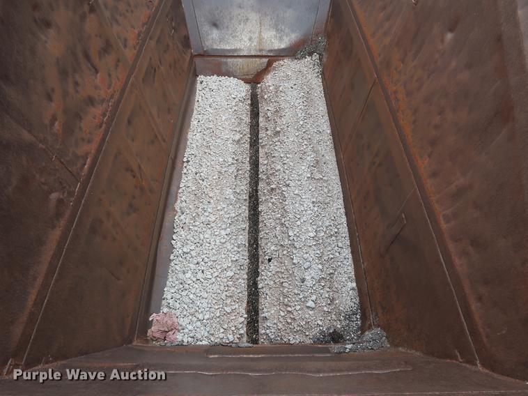 image for item DG4011 1988 CMC bottom dump trailer