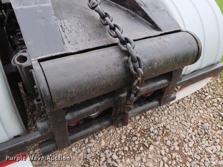 image for item DG4029 2001 Peterbilt 379 winch truck