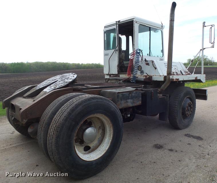 image for item DX9183 Capacity TJ4134D yard truck