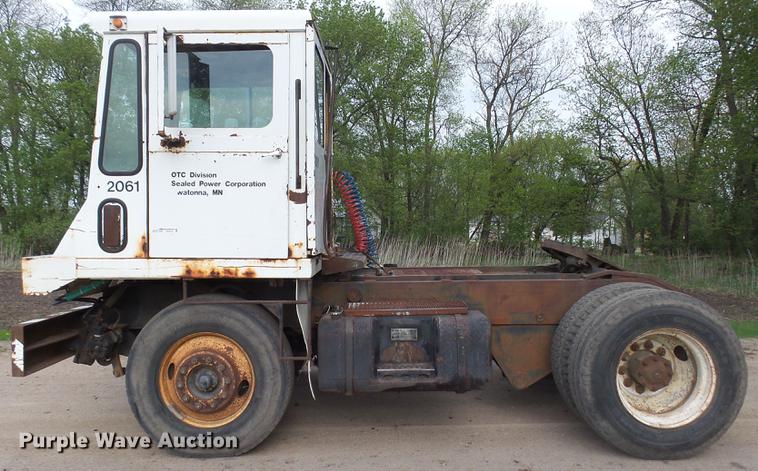 image for item DX9183 Capacity TJ4134D yard truck
