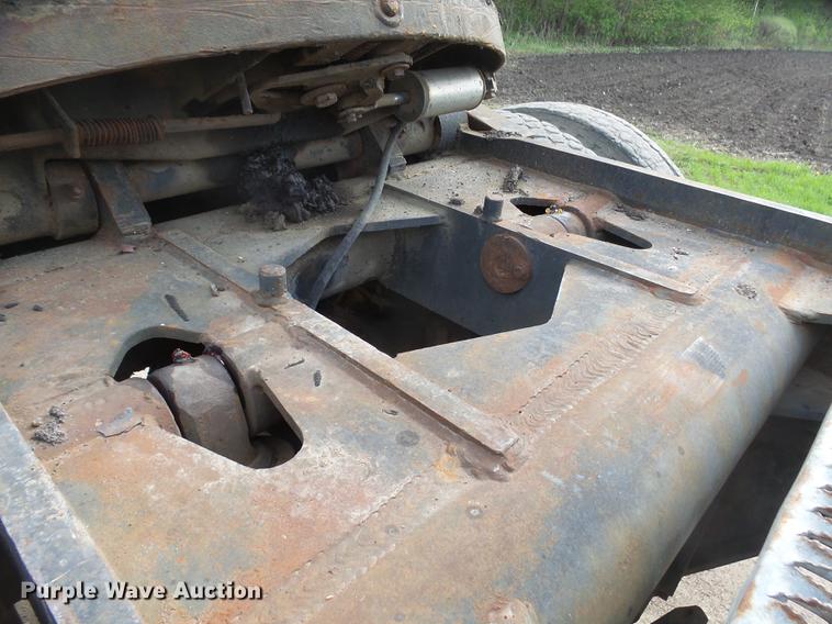 image for item DX9183 Capacity TJ4134D yard truck