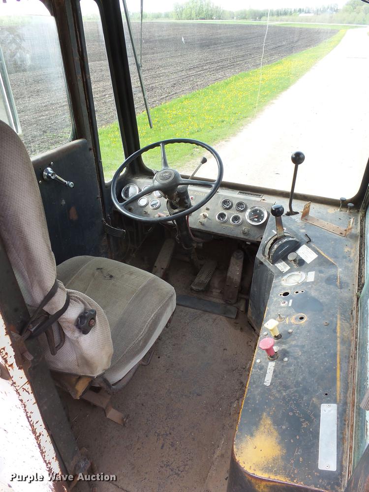 image for item DX9183 Capacity TJ4134D yard truck