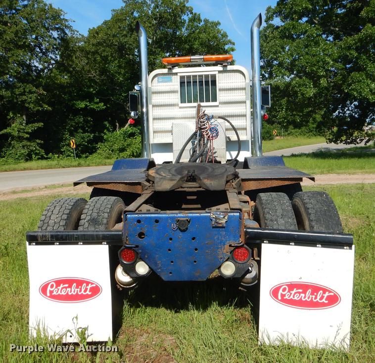image for item ED9251 1995 Peterbilt 379 semi truck