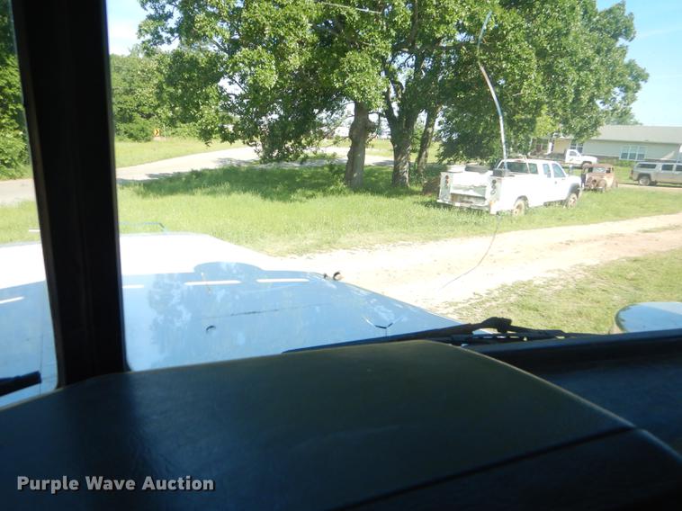 image for item ED9251 1995 Peterbilt 379 semi truck