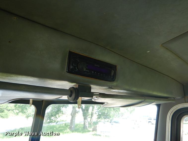 image for item ED9251 1995 Peterbilt 379 semi truck