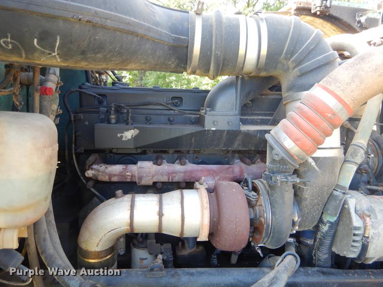 image for item ED9251 1995 Peterbilt 379 semi truck