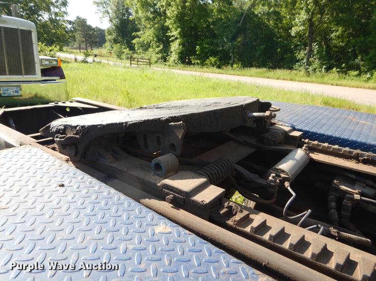 image for item ED9251 1995 Peterbilt 379 semi truck