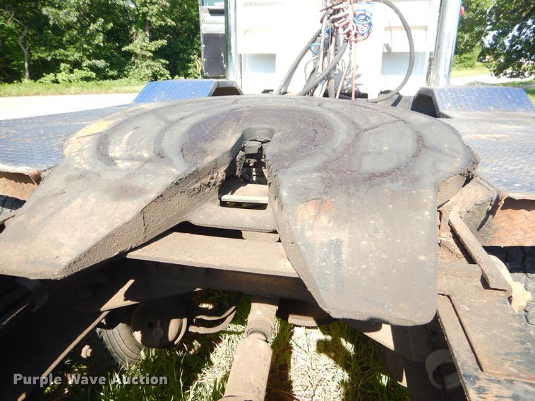 image for item ED9251 1995 Peterbilt 379 semi truck