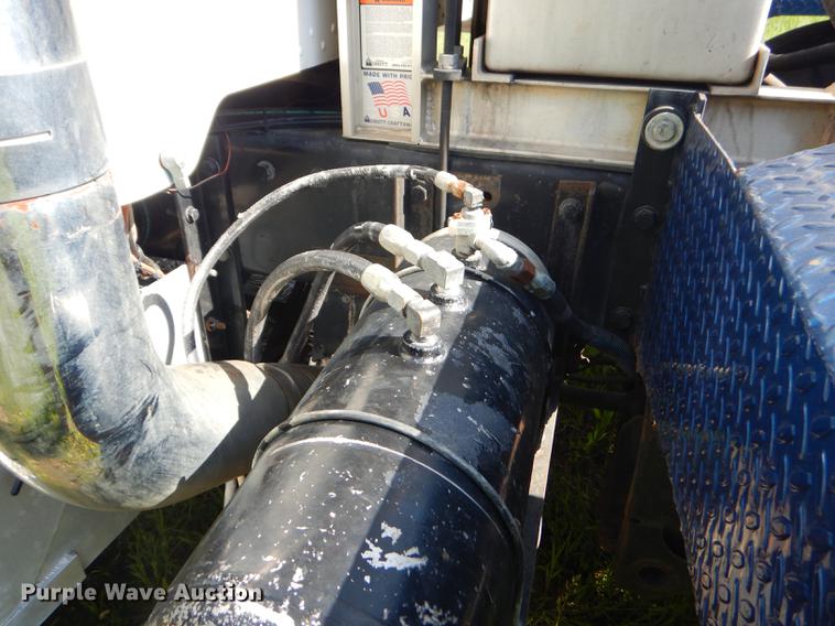 image for item ED9251 1995 Peterbilt 379 semi truck