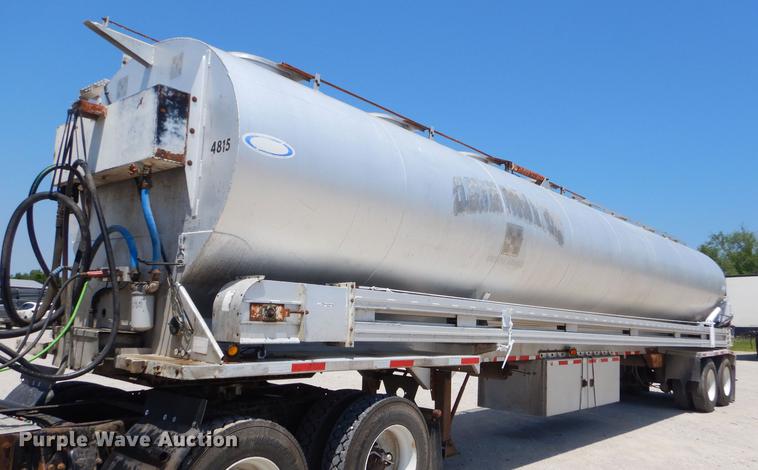 image for item ED9282 1998 Ledwell feed delivery trailer