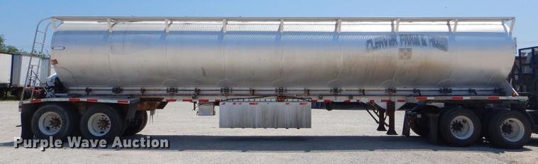 image for item ED9282 1998 Ledwell feed delivery trailer