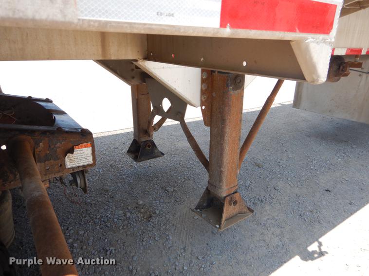 image for item ED9282 1998 Ledwell feed delivery trailer