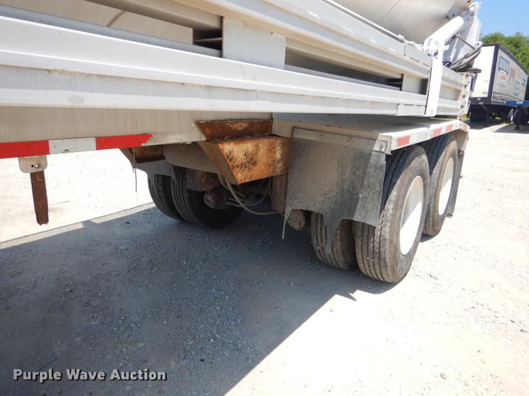image for item ED9282 1998 Ledwell feed delivery trailer