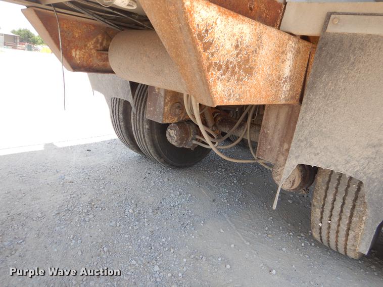 image for item ED9282 1998 Ledwell feed delivery trailer