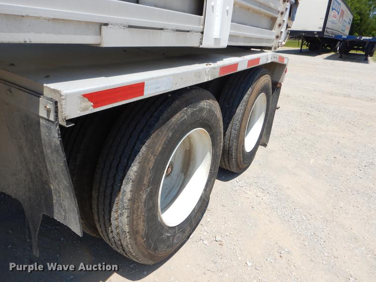 image for item ED9282 1998 Ledwell feed delivery trailer